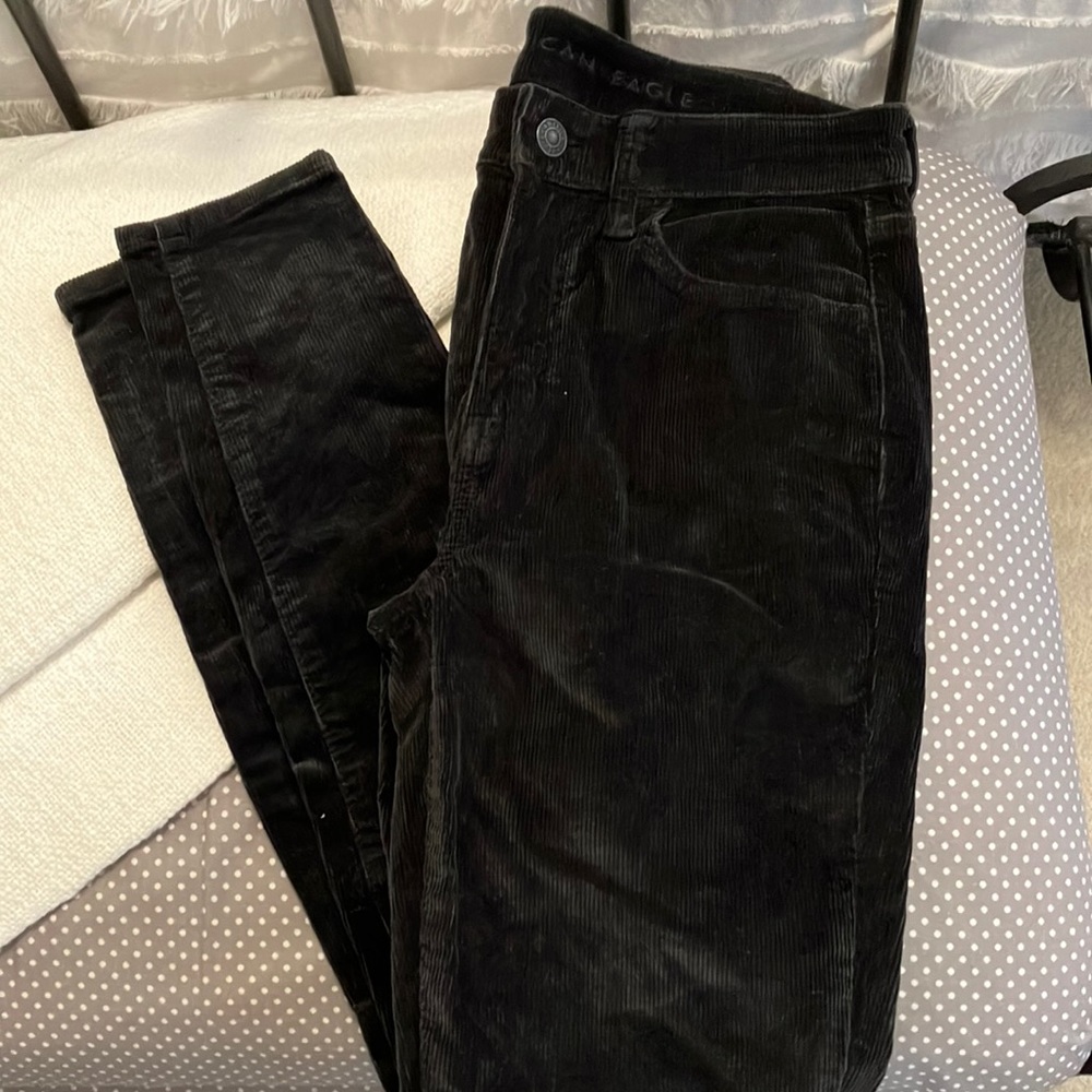 NWT American Eagle Outfitters size 4 standard Corduroy’s